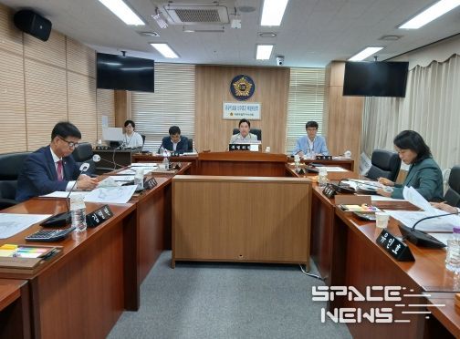 공공시설물 인수점검 특별위원회 회의 관련 사진