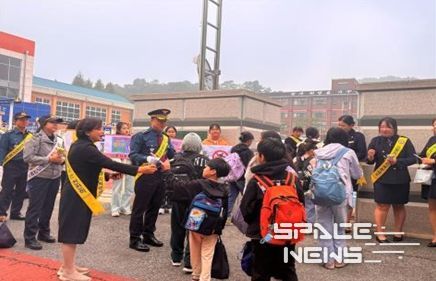 유성경찰서, 어린이 등굣길 합동 캠페인 실시