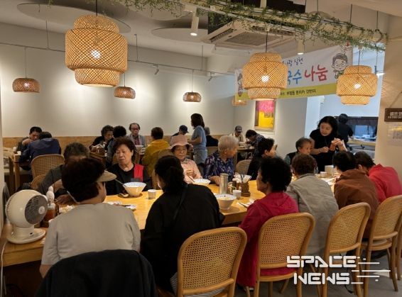 부산 중구 부평동 분차카 갓반미, 사랑담은 쌀국수 나눔 활동 실천