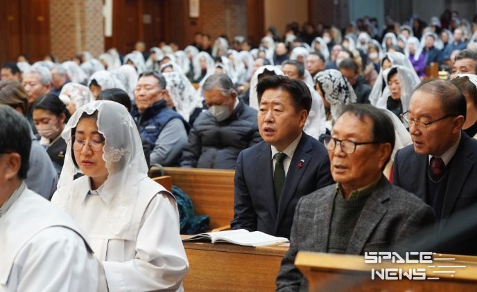 오영훈 지사, 성탄 미사·예배 참석