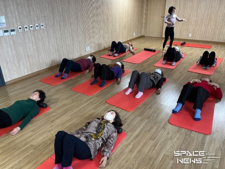 치매 환자 보호자 프로그램 진행 모습