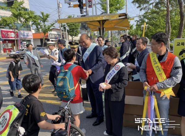 상주시, 등굣길 어린이 교통안전 캠페인 실시