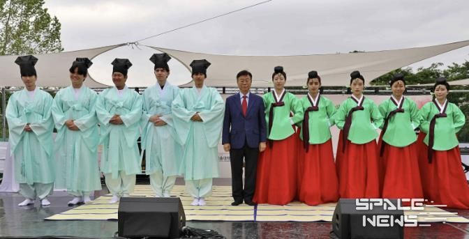 국내외 청년 함께한 전통성년례.. 성남시, 성년의 날 기념행사 개최