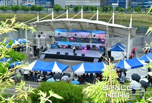 '제9회 경산청소년가요제&댄싱대회'성황리 개최 끼와 열정으로 물든 열정의 무대