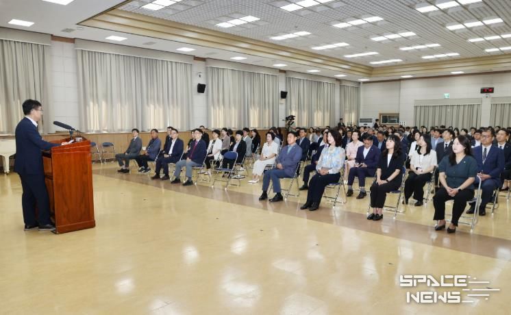 윤건영 교육감, 9월 월례조회 실시 사진