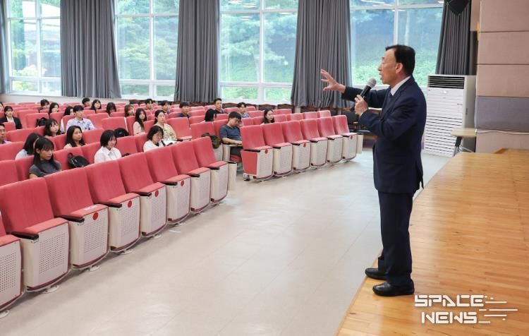 ‘2025 지방공무원 신규임용(예정)자 교육’교육감 특강 실시