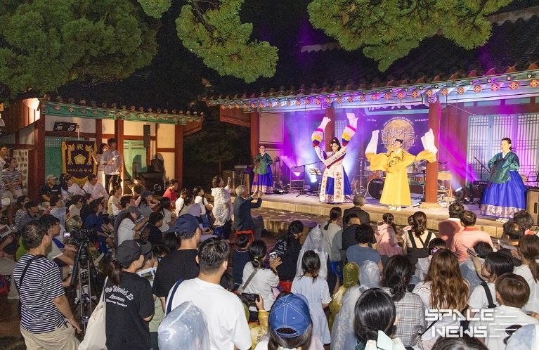 계양문화원, ‘2025 달빛가득 부평향교’ 음악회 성황리 마무리