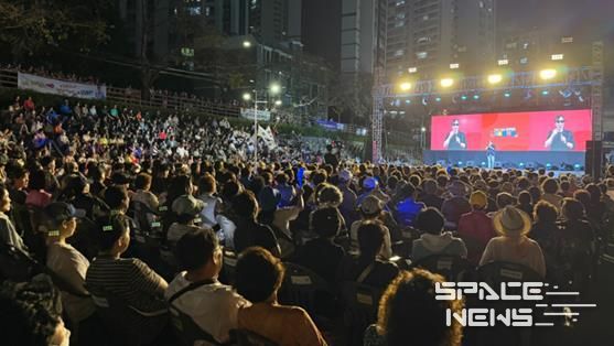 연제구, 가을밤에 흠뻑 '온천천 가을음악회' 성료