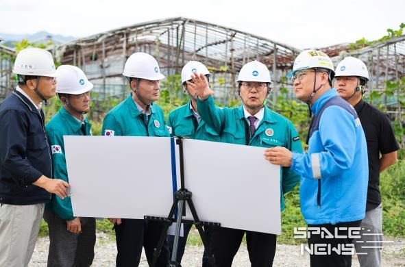 김해시 홍태용 시장, 추석 맞아 건설현장·복지시설 시찰-초정–화명 광역도로 건설 현장