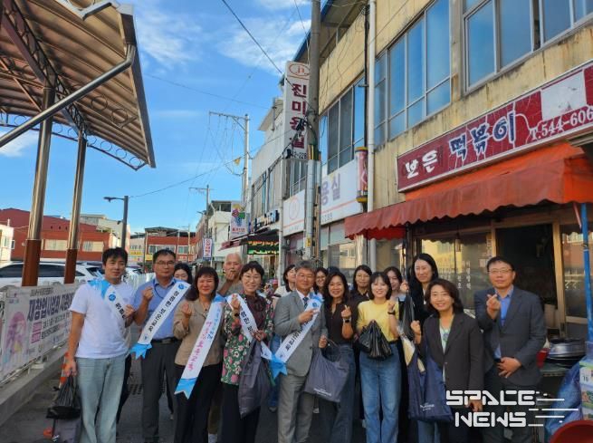 보은교육가족, 보은전통시장 찾아 시장 활성화에 앞장서