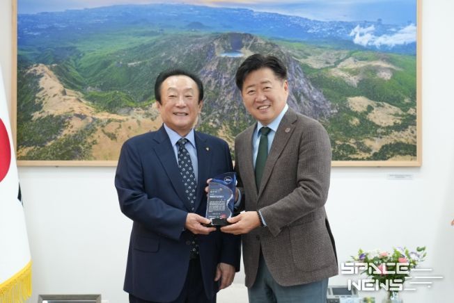 새마을금고 중앙회장 명예도민증 수여