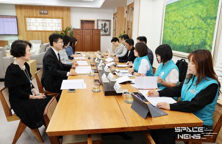 윤건영 교육감, 교육부의 2026 교원 정원 증원 환영 사진 2(26일 교원단체와 간담회)