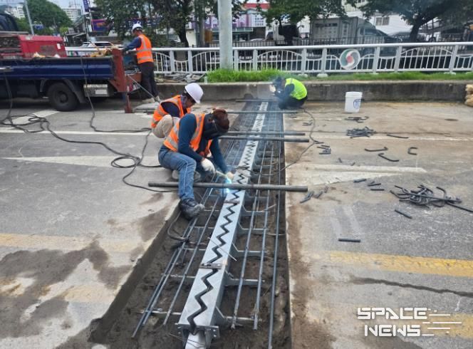 충주시, 추석 앞두고 도로정비 속도…안전한 귀성길 만든다