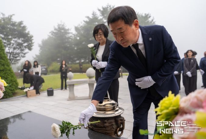 증평군 국군의날 충혼탑 참배