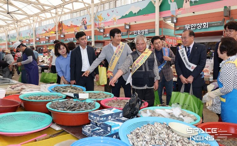 함평군, 추석 맞이 전통시장 장보기 행사 성황리 마무리