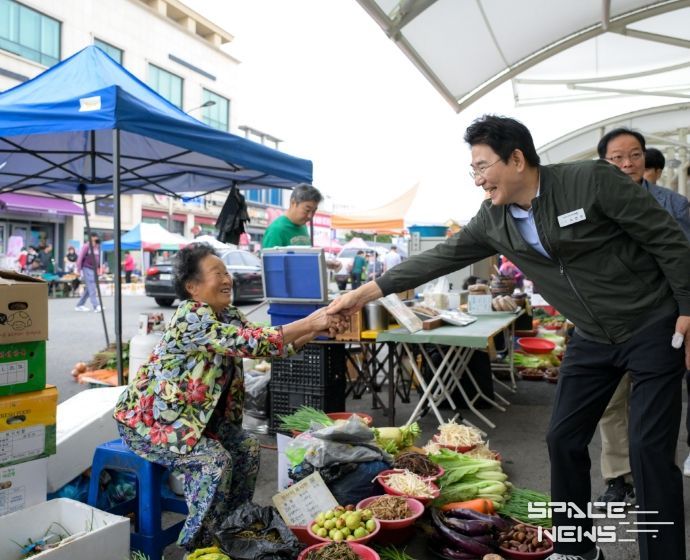 노관규 순천시장, 전통시장 방문해 상인들과 소통