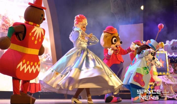 “롯데월드 퍼레이드, 충장축제서 즐기자”