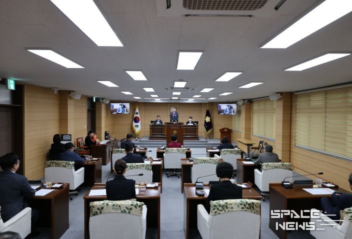 제296회 원포인트 임시회 개회