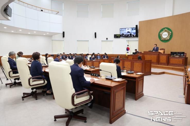 고성군의회, 제305회 임시회 개회