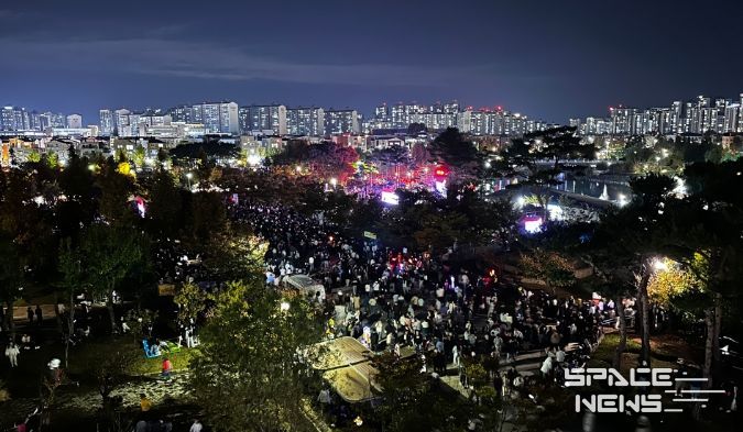 김포시는 지난 18일 한강중앙공원과 라베니체 일원에서 ‘2025 김포 라베니체 축제’를 개최했다.