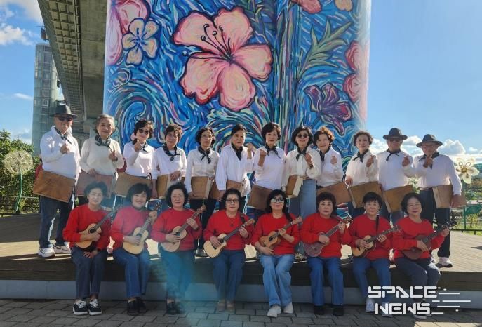 계양구 동양노인문화센터 ‘행복누리 예술단’, 버스킹 공연 성황리 마쳐