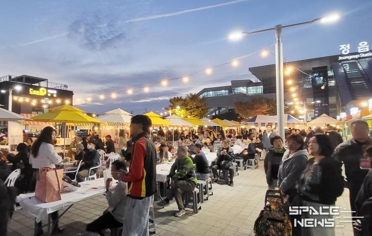 정읍역 광장 ‘북적’…‘똑똑한 달빛장터·슈퍼푸드 페스티벌’ 3·4회차 성료
