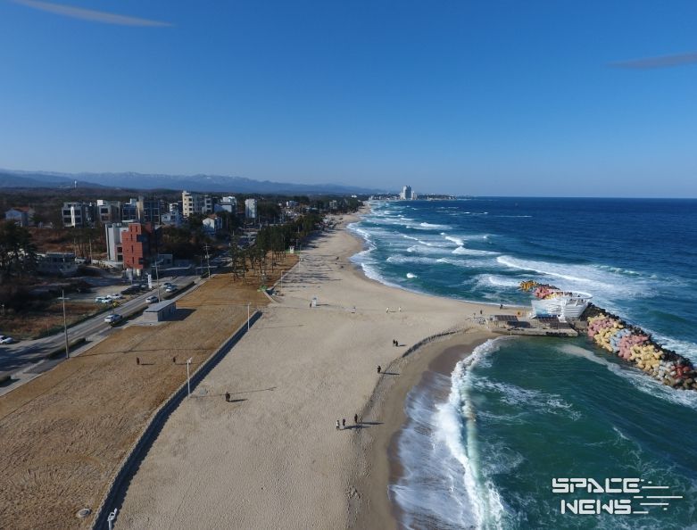 강릉시 사근진해변