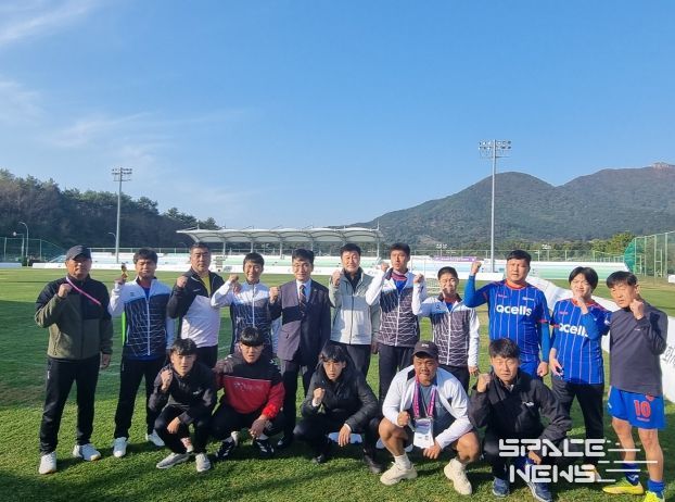 윤건영 충북교육감, 제45회 전국장애인체육대회 충북선수단 격려 위해 부산 방문