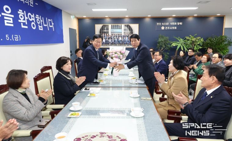 전주시의회, 안호영 국회의원·유의식 완주군의회의장과 지역 현안 논의