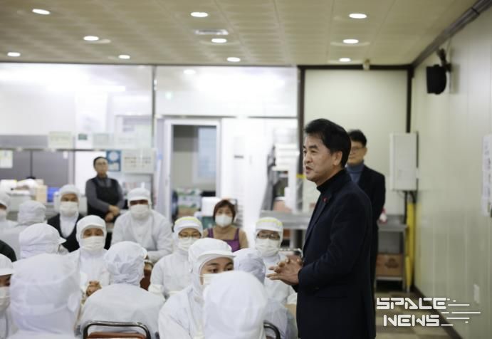 최재형 보은군수, 화재 피해 기업 현장 방문… “조속한 정상화 지원”