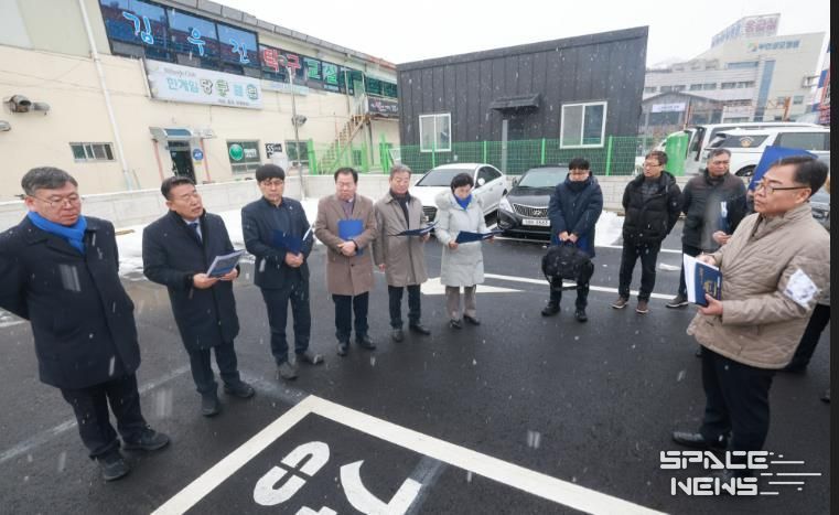 부안군의회, 버스터미널 공영주차장 폐기물 매립 의혹 현장점검