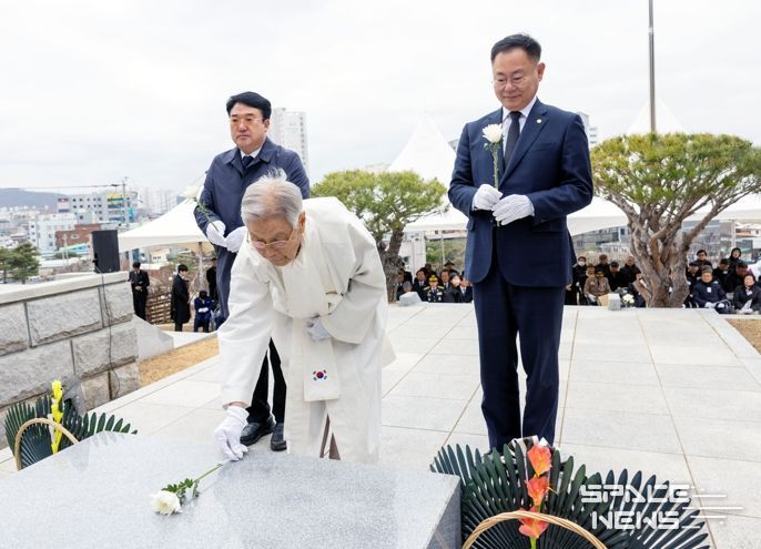 칠곡군, 제107주년 3·1절 독립유공자 기념비 헌화행사 개최