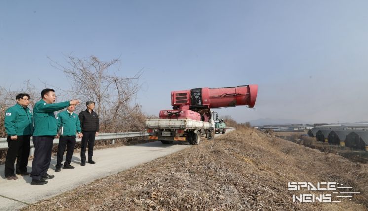 이범석 청주시장, 북이면 가축전염병 방역현장 점검