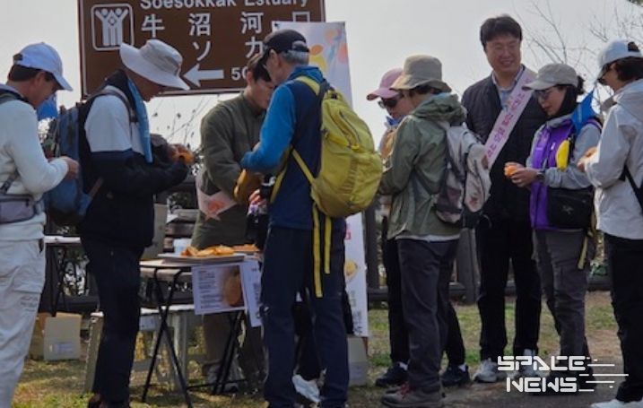 관광객 대상 만감류 소비 촉진 시식 행사