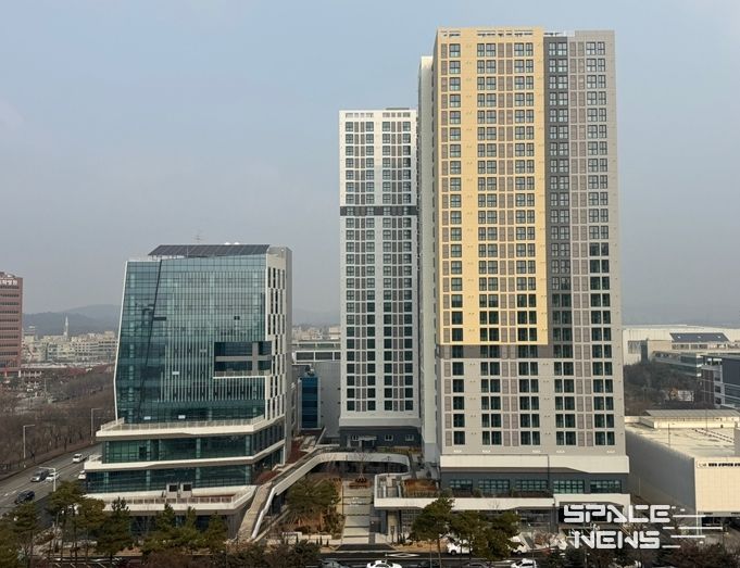 시흥시(정왕) 어울림센터 및 행복주택 전경사진(준공)