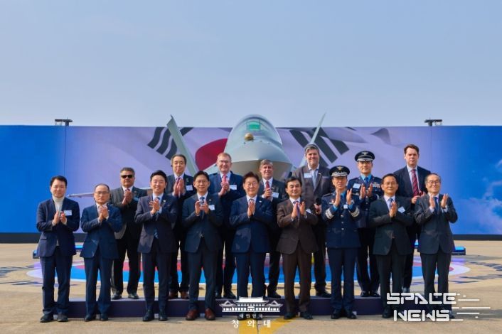 KF-21 양산 1호기 출고식(청와대)